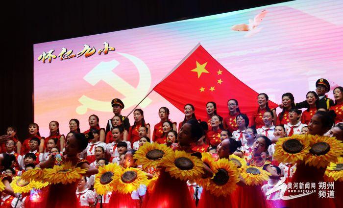 女生谁都怕就是不怕一个男的说明什么？游戏画面